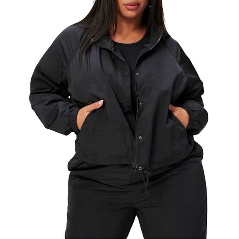 NWT Good American Black Shine Track Jacket Size 7 4XL Retail $89